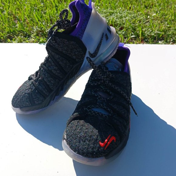 Nike LeBron XVIII NRG GS Size 4Y Black Bright Crimson Youth Woman Kids - Picture 3 of 16